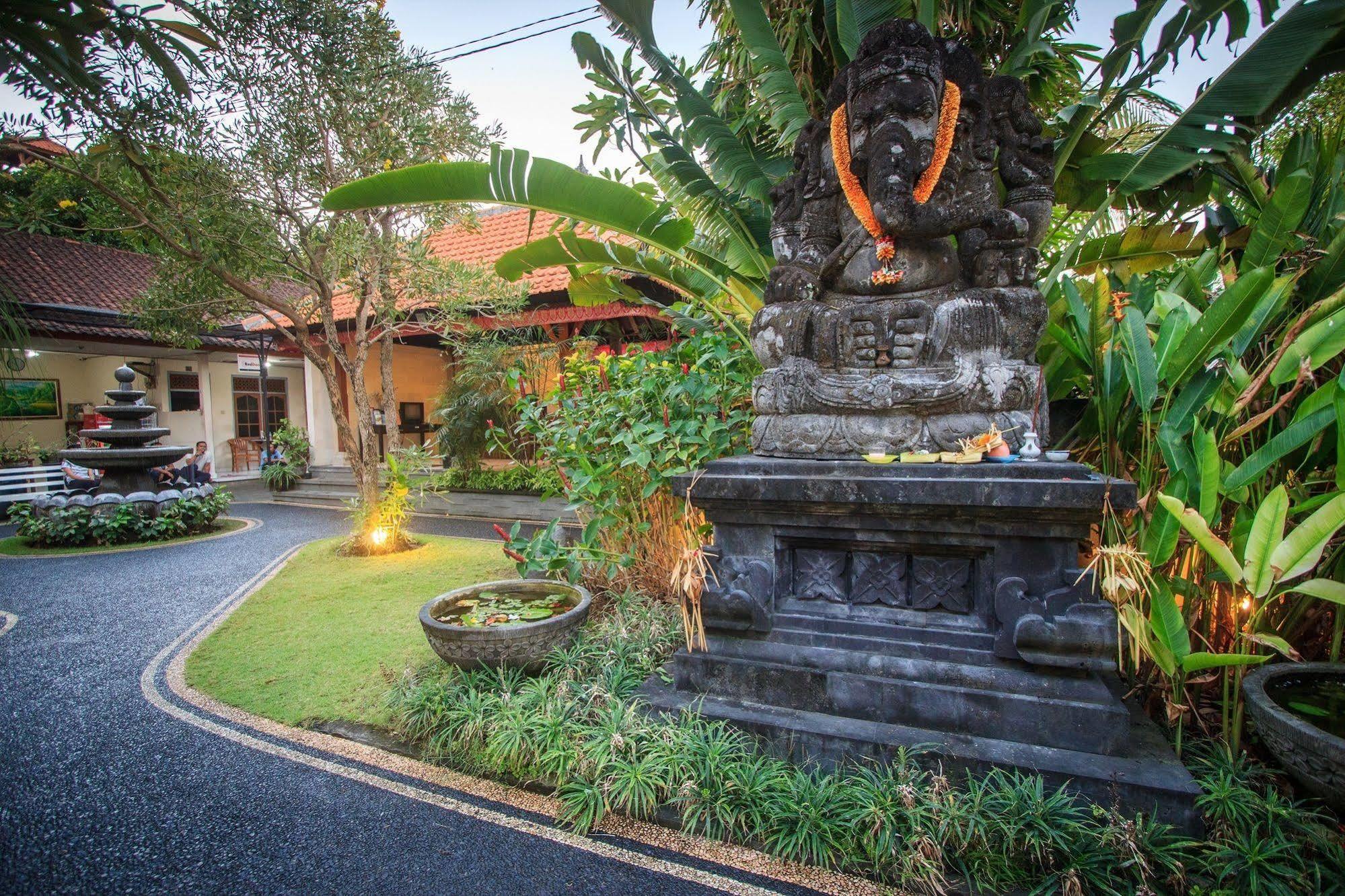 Pondok Anyar Hotel Kuta Lombok Buitenkant foto