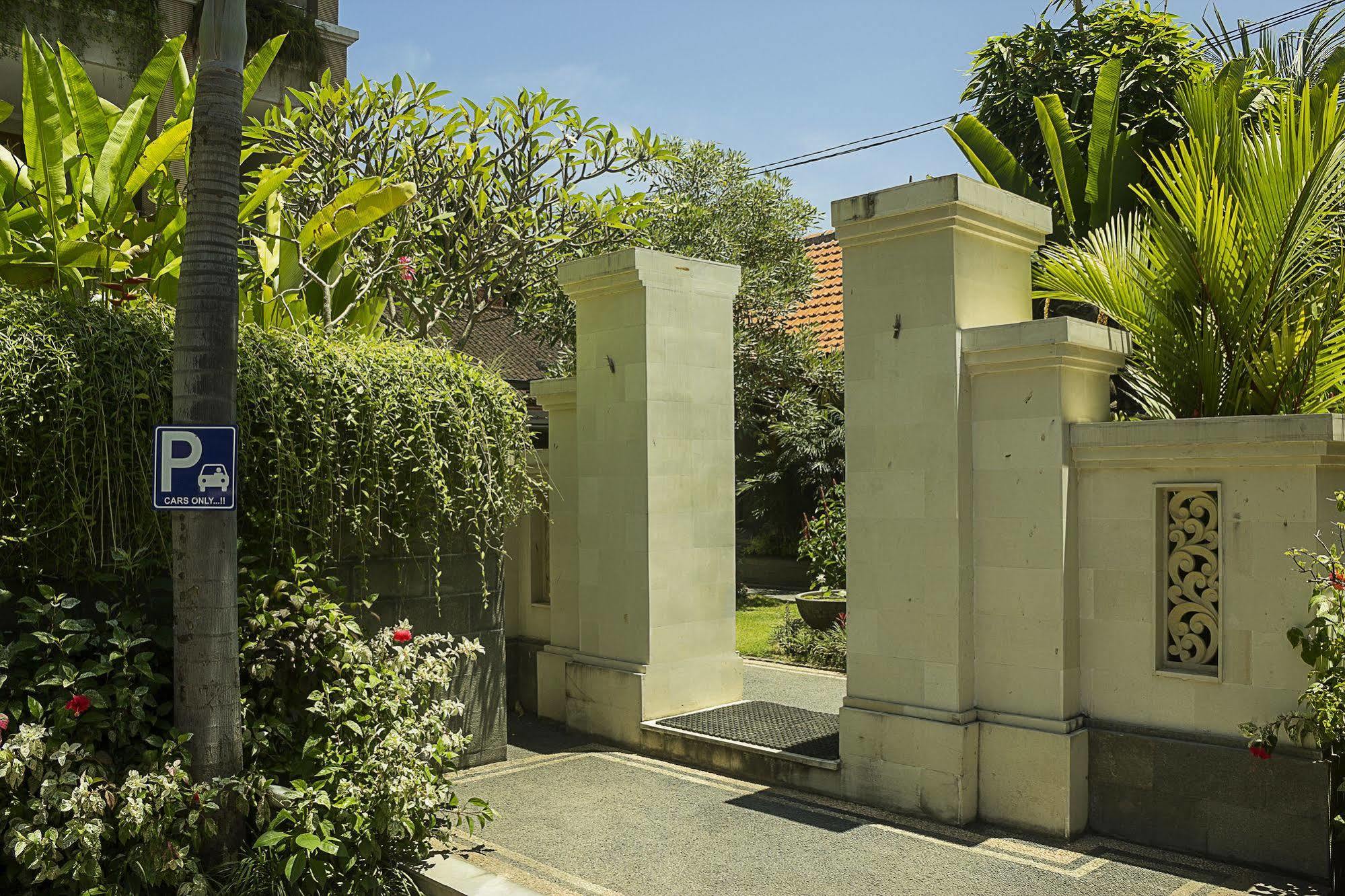 Pondok Anyar Hotel Kuta Lombok Buitenkant foto